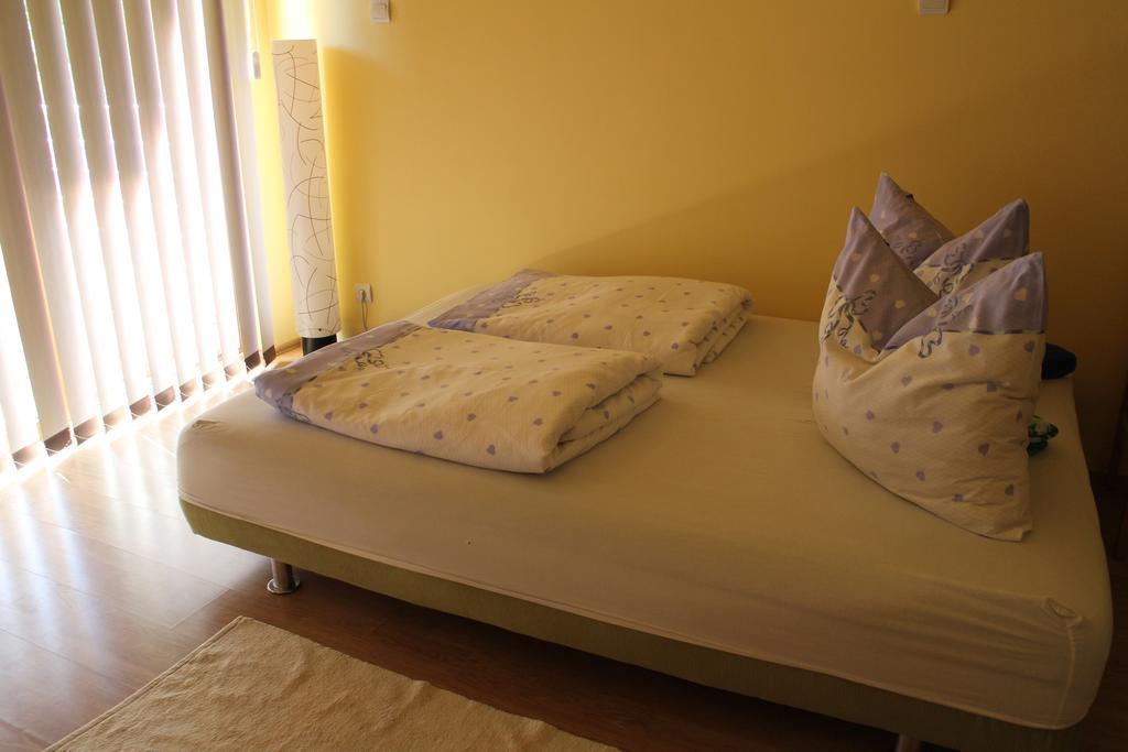 Mandarin Wellness Apartman Siófok Rom bilde